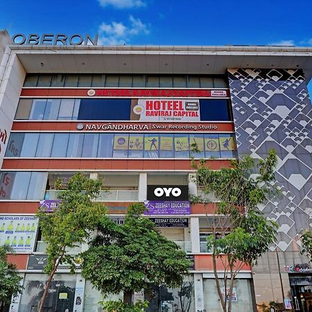 Collection O Hotel Swarg Surat Bagian luar foto