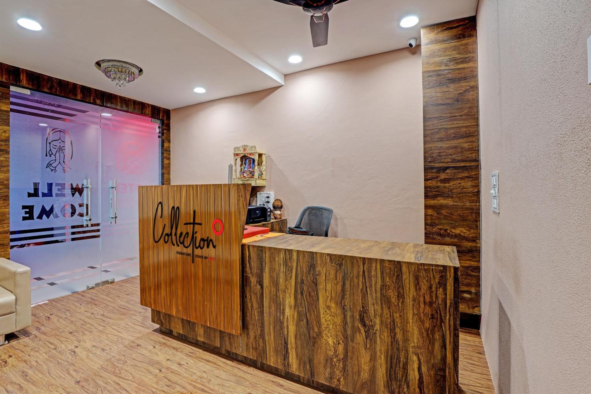 Collection O Hotel Swarg Surat Bagian luar foto